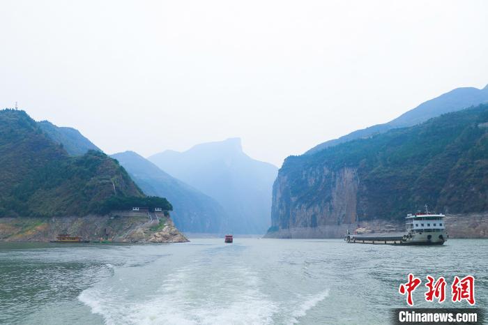 一場巡河“找茬”行動，何以巡出碧水東流的長江？