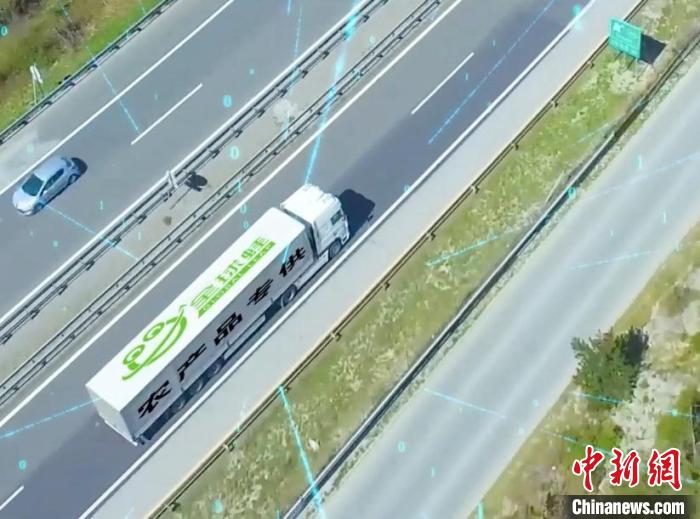 線上一鍵下單，實體門店本地配送，實現(xiàn)“即買即送”，“即時零售”將訂單在電商平臺、實體門店連接在一起。　美特好集團供圖