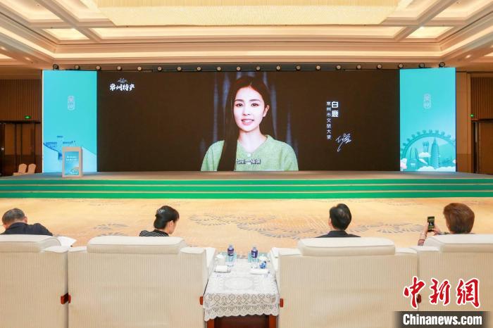 常州籍演員白鹿擔(dān)綱常州文旅大使，為家鄉(xiāng)傾情打CALL?！√凭?攝
