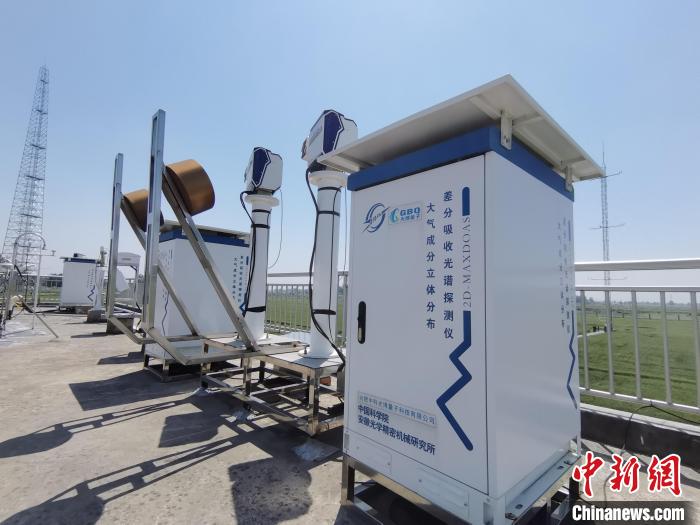 壽縣國(guó)家氣候觀象臺(tái)內(nèi)各種觀測(cè)設(shè)備。　吳然 攝