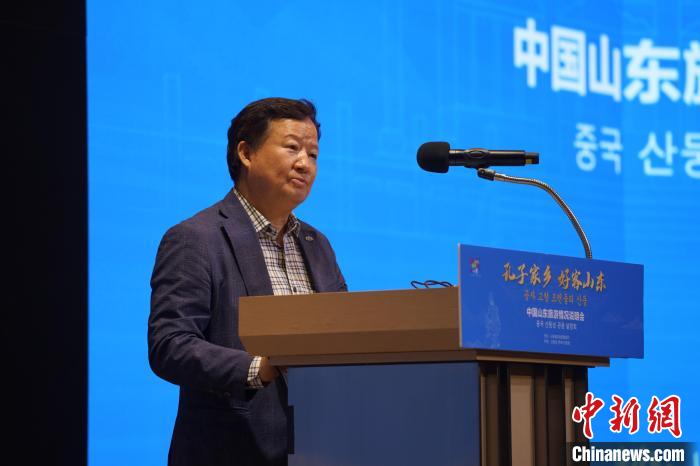 韓國一般旅游業(yè)協(xié)會(huì)副會(huì)長白承弻致辭?！⑿?攝