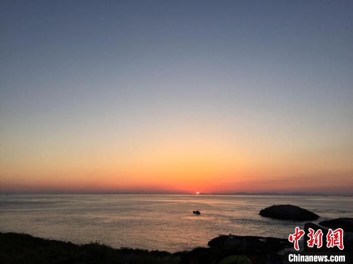 浙江海域一景?！×植?攝