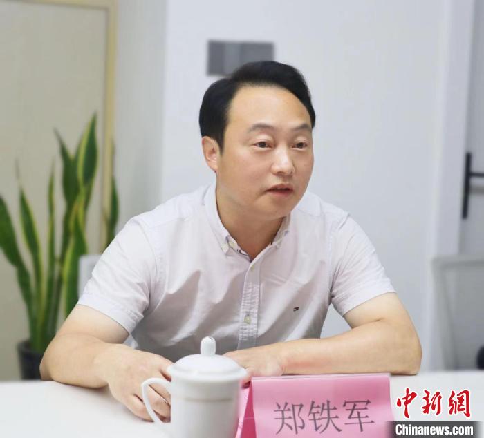 寧德市臺(tái)港澳辦主任鄭鐵軍講話?！窃式?攝