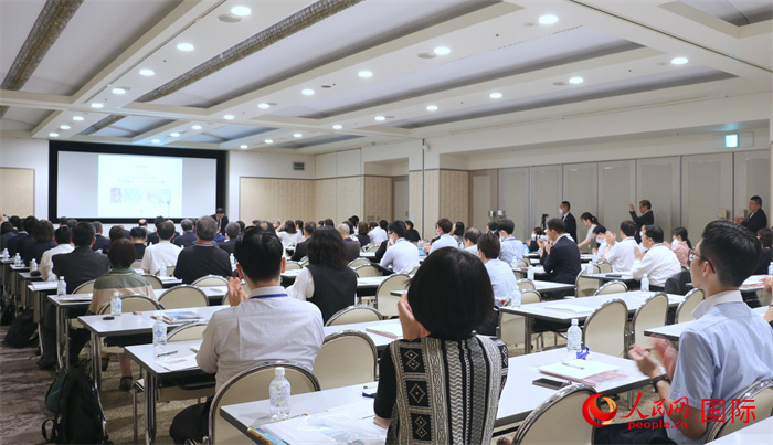 “世界遺產(chǎn) 大絲綢之路展”發(fā)布會(huì)現(xiàn)場(chǎng)。(人民網(wǎng) 許可攝)