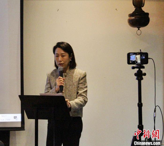 中國駐泰國大使館經(jīng)濟商務處參贊張瀟瀟致辭。<a target='_blank' href='/' _fcksavedurl='/'><p  align=