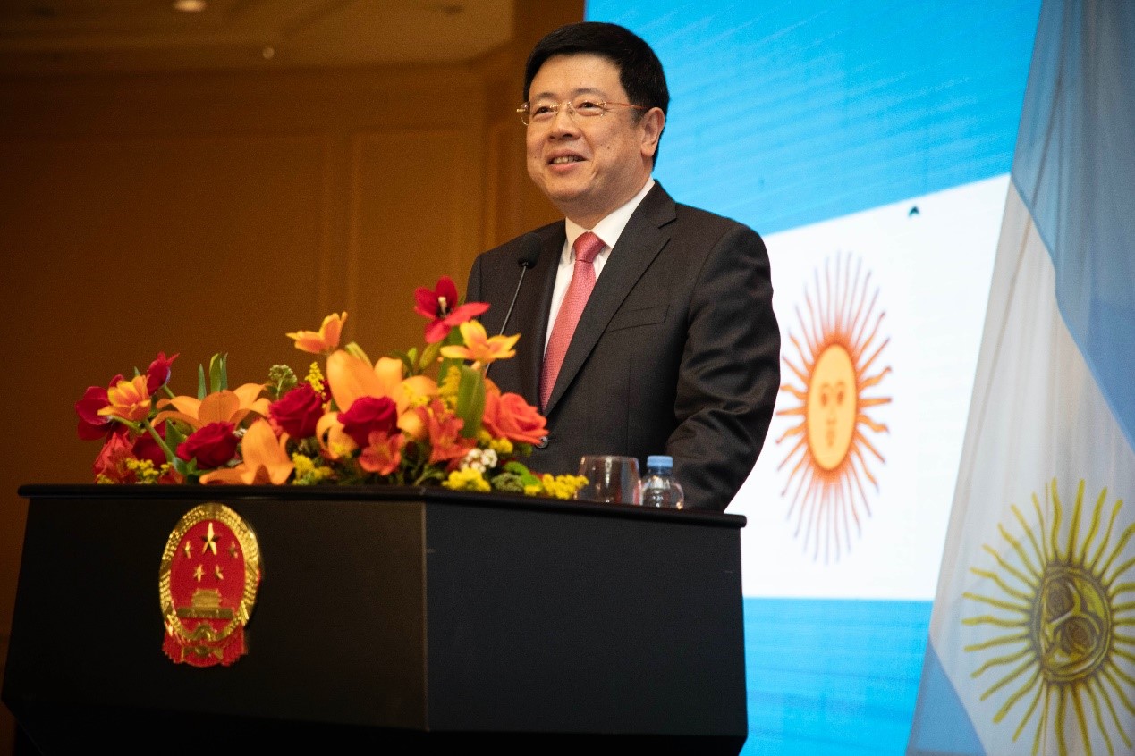 中國駐阿根廷大使鄒肖力致辭。中國駐阿根廷大使館供圖
