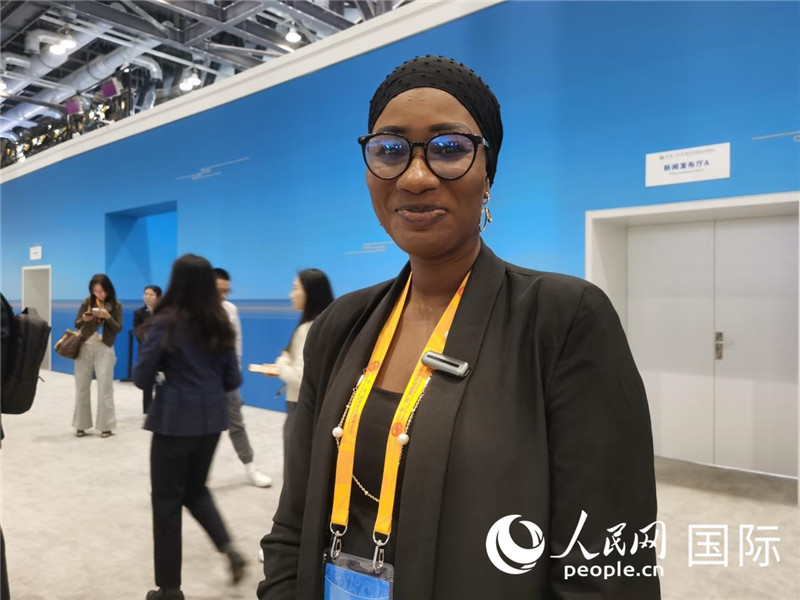 塞內(nèi)加爾塞內(nèi)網(wǎng)記者阿瓦·法耶接受人民網(wǎng)采訪。 人民網(wǎng) 孫鴻宇攝