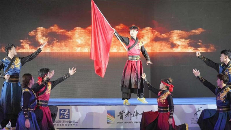 圖為“華夏風(fēng) 功夫情”演出場(chǎng)景，中國(guó)駐阿聯(lián)酋大使館供圖
