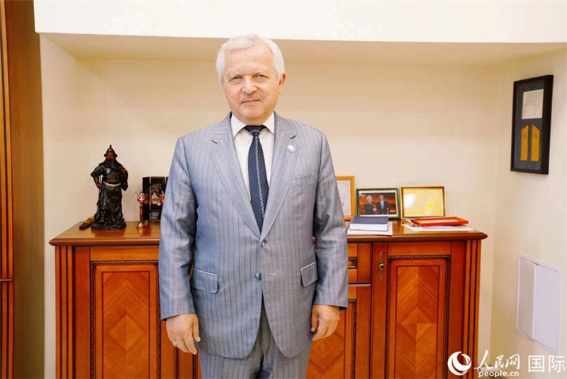 阿納托利·托濟克接受人民網(wǎng)記者專訪。人民網(wǎng) 皇甫萬里 攝