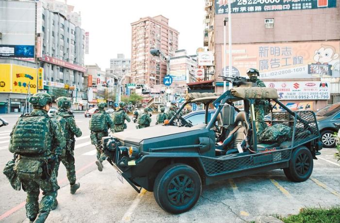 圖為2021年臺陸軍特種作戰(zhàn)指揮部在演習。圖片來源：臺灣《中國時報》。