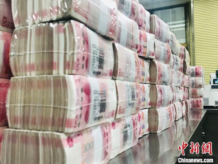 資料圖：人民幣。 艾慶龍 攝