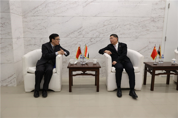 李永明同埃及趙劉慶公參會(huì)談交流。主辦方供圖