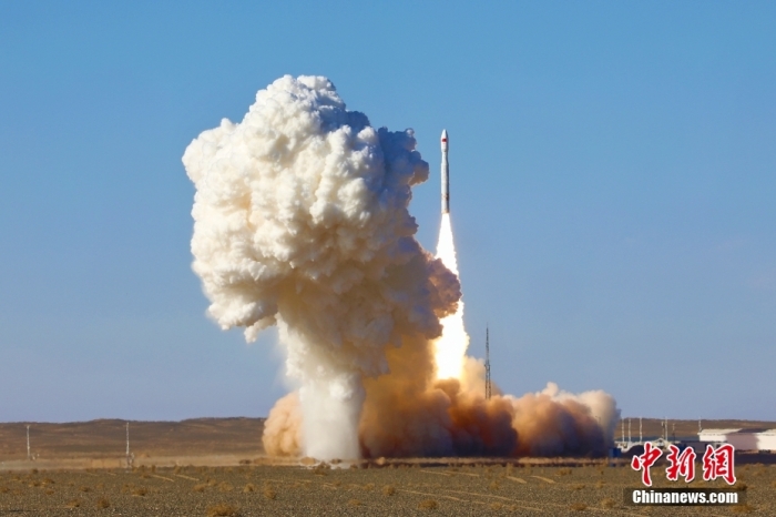 圖為發(fā)射現(xiàn)場。 王海霞 攝