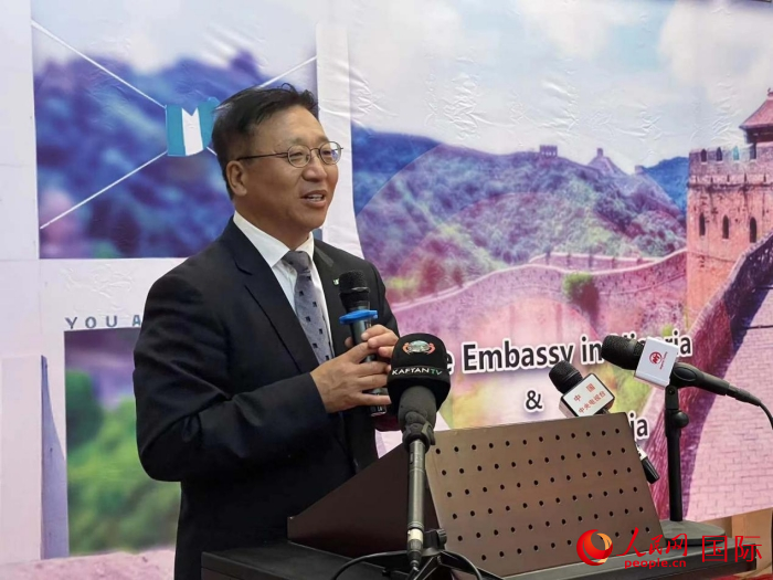 中國駐尼日利亞大使崔建春發(fā)表主旨演講。人民網(wǎng)記者 姜宣攝