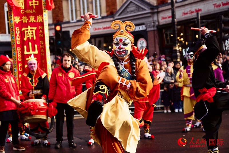 倫敦新春慶典現(xiàn)場。人民網(wǎng) 郭錦標(biāo)、楊浩鵬攝