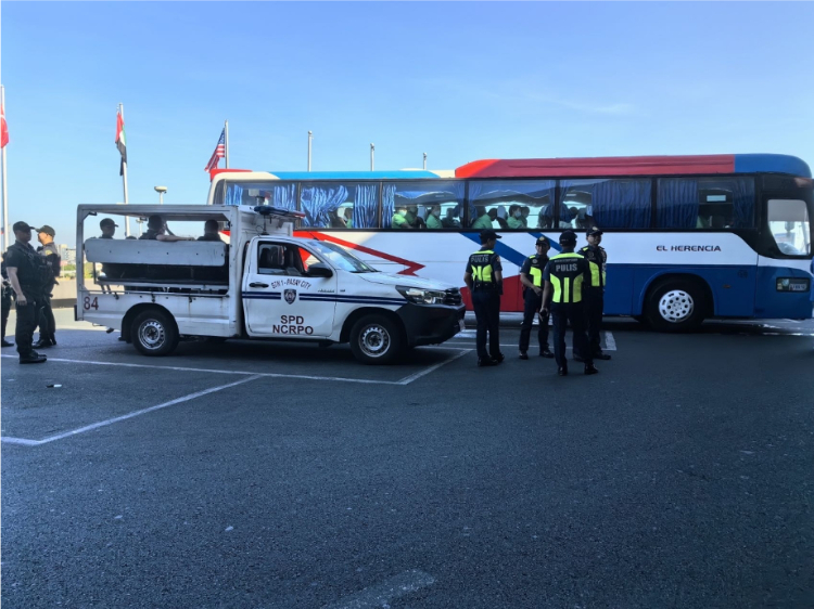 菲反有組織犯罪委員會(huì)等部門(mén)組織多次聯(lián)合突擊執(zhí)法。駐菲律賓使館供圖