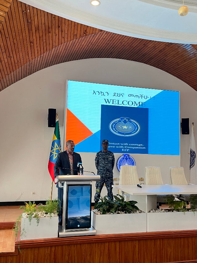 圖為埃塞警察大學校長梅斯芬·阿貝貝致辭。亞的斯亞貝巴大學孔子學院供圖