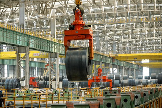 豐南區(qū)臨港經(jīng)濟(jì)開發(fā)區(qū)的河北縱橫集團(tuán)豐南鋼鐵有限公司實(shí)景。 李秀清攝