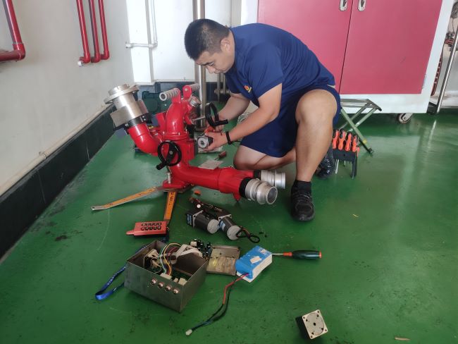 趙軍輝工作照 (煙臺市蓬萊區(qū)消防救援大隊南關(guān)路消防救援站供圖)