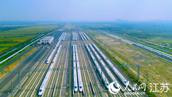 南京動(dòng)車段南通動(dòng)車所。人民網(wǎng)記者 王繼亮攝