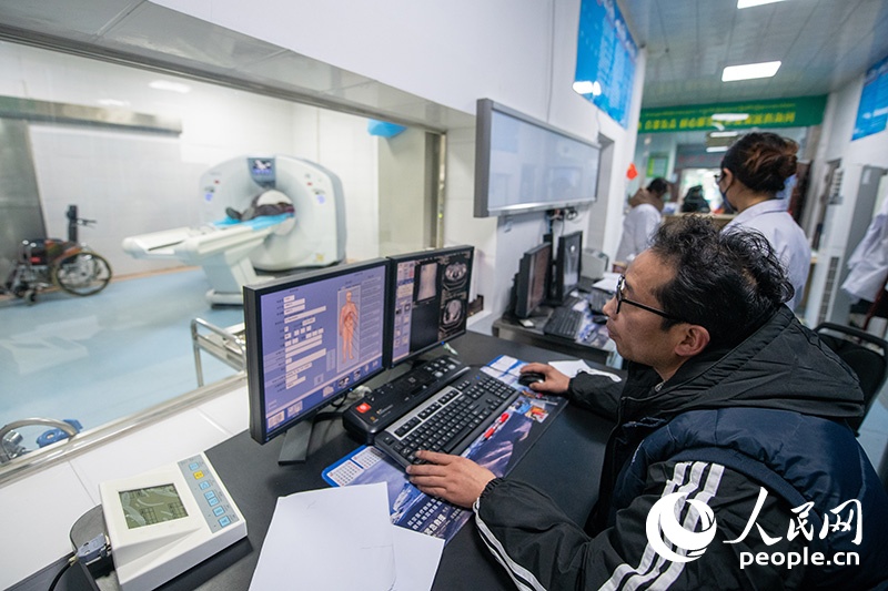 震中日記｜“謝謝，曼巴啦！”