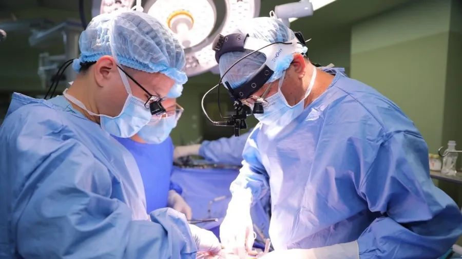 17歲少年咳嗽發(fā)熱15天，找不到感染原因！一查心臟更嚇人！上海醫(yī)生出手→