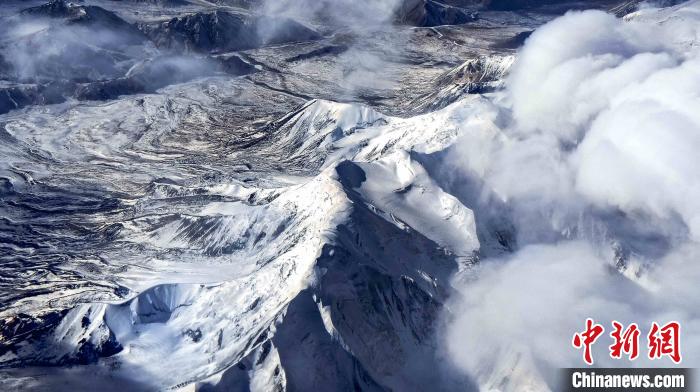 全國(guó)政協(xié)委員：三江源、祁連山生態(tài)保護(hù)不能“歇一歇”，應(yīng)建長(zhǎng)效機(jī)制