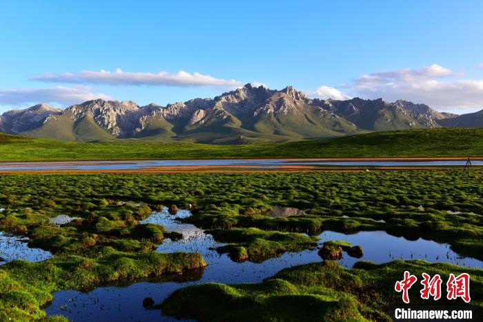 資料圖為三江源腹地果洛州美景如畫?！」逯菸麄鞑抗﹫D