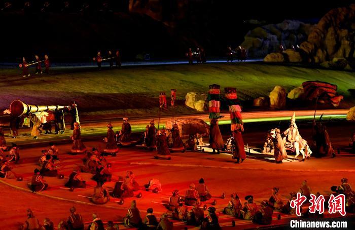 3月17日，西藏拉薩，《文成公主》大型史詩(shī)劇演出現(xiàn)場(chǎng)。　李林 攝
