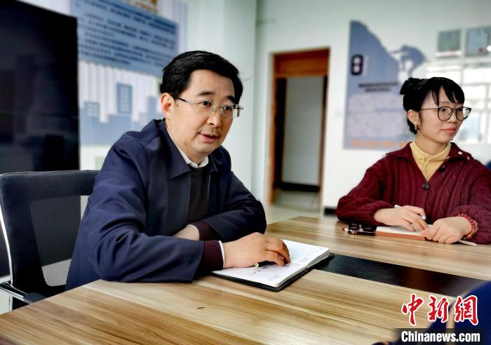 （兩會聲音）全國政協(xié)委員趙海興：師者為師亦為范，建議設(shè)教師理想信念教育基地