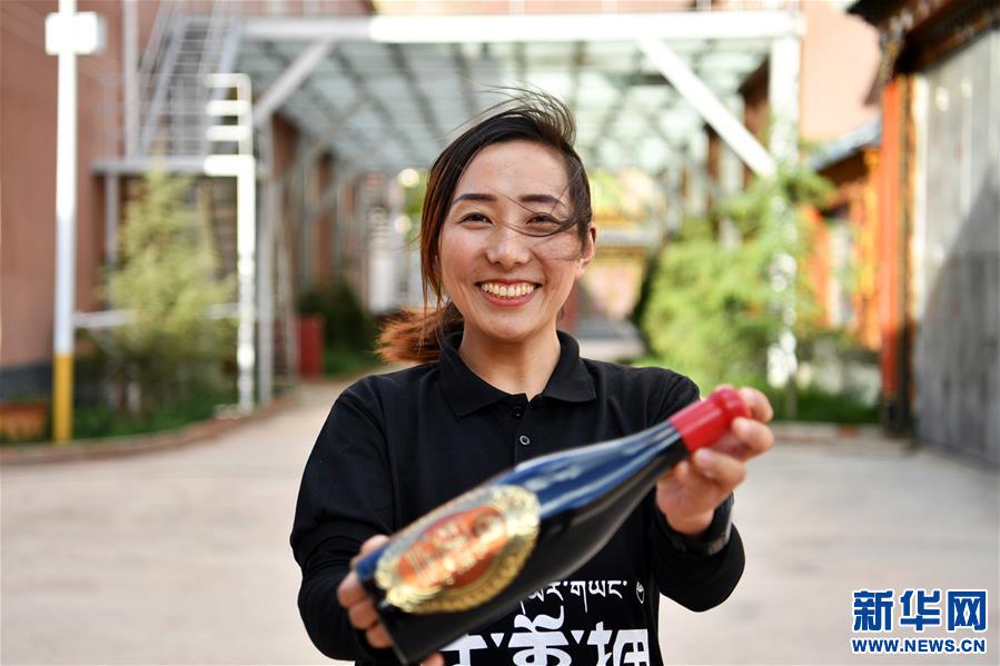 (決戰(zhàn)決勝脫貧攻堅(jiān)·圖文互動(dòng))(4)西藏昌都“甜蜜”產(chǎn)業(yè)助脫貧