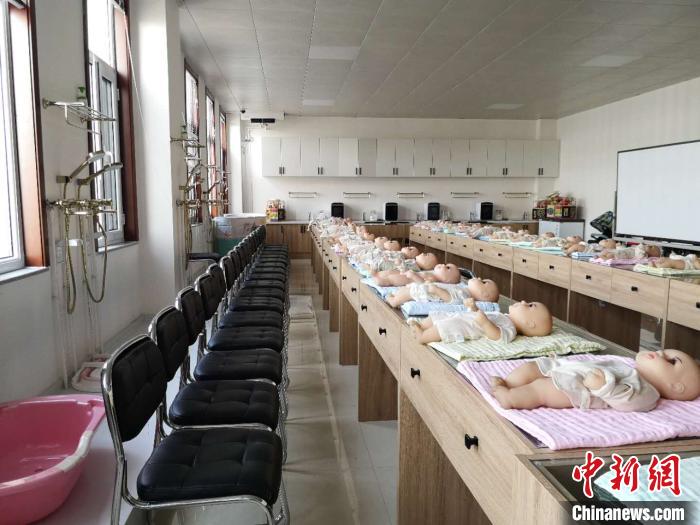 由人社部重點幫扶打造的“天鎮(zhèn)保姆”，已成為全國知名的勞務輸出品牌。　范麗芳 攝