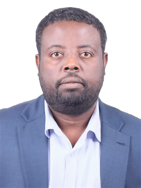 圖為埃塞俄比亞亞的斯亞貝巴大學(xué)政策研究員巴盧·德米西。受訪者供圖