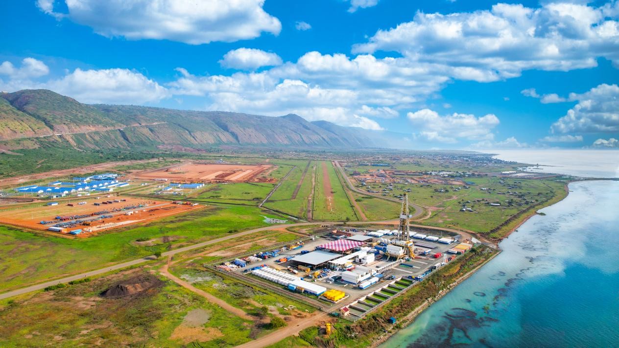 翠鳥油田開發(fā)項(xiàng)目現(xiàn)場航拍圖。田雨攝