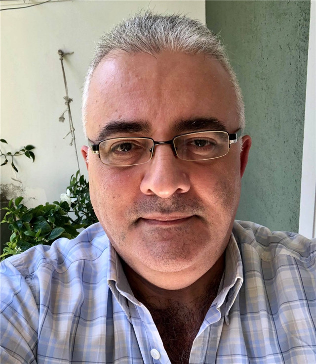 阿亞斯自拍照。受訪者供圖