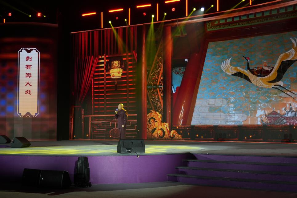 《菩薩蠻·黃鶴樓》節(jié)目現(xiàn)場。人民網(wǎng)記者 于凱攝