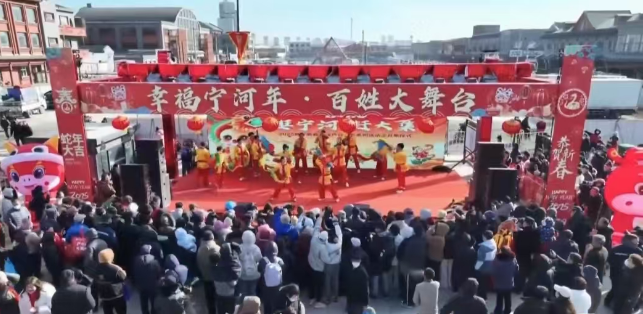 津彩過大年 | 國際青年趕鄉(xiāng)村大集 這個(gè)非遺春節(jié)收獲多多