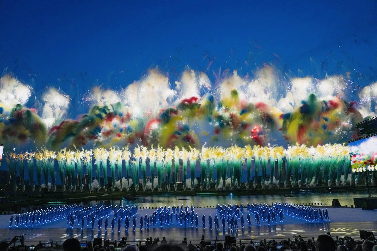 成都世運(yùn)會(huì)開幕！展現(xiàn)出中國(guó)式現(xiàn)代化萬(wàn)千氣象