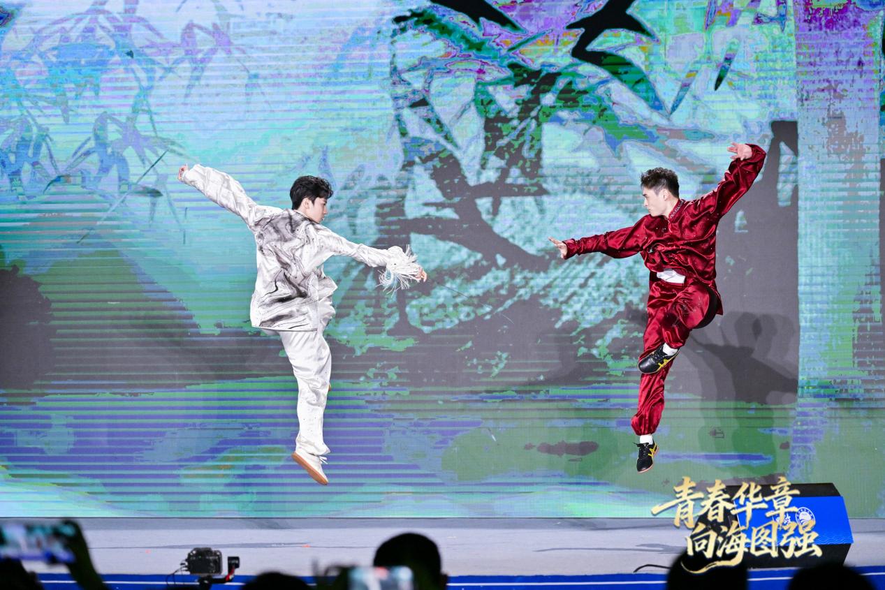 全運健兒劉德文、紀豪（左）帶來“青春有我”的澎湃活力。主辦方供圖