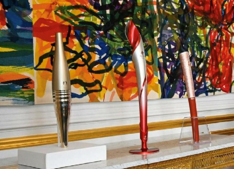 中法元首互贈(zèng)的奧運(yùn)火炬。