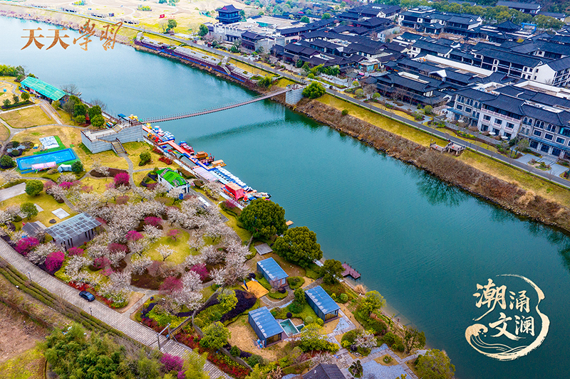 2025年2月17日，浙江紹興，嵊州市越劇小鎮(zhèn)和濕地公園梅花盛開。