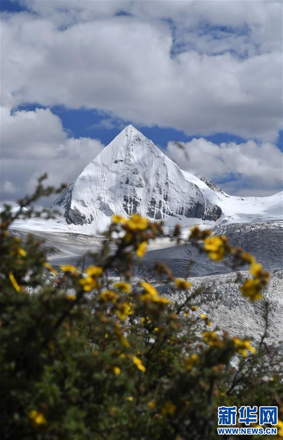 (新華視界)(1)藏北旅游打卡地:薩普雪山