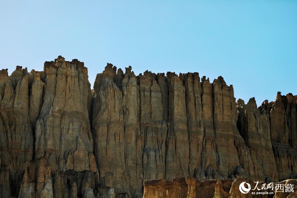 壯美的土林。人民網(wǎng) 李海霞攝