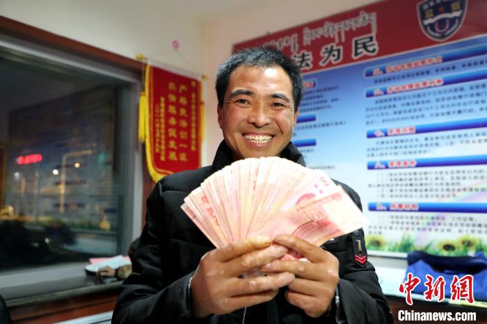 青海海西州農(nóng)民工領薪見聞:維權(quán)平臺使我們不再“憂薪”