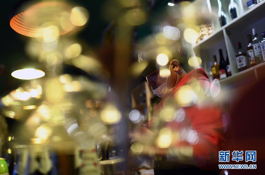 (玉樹抗震救災10周年·圖片故事)(9)才仁俄賽與他的“JoSai Pub”