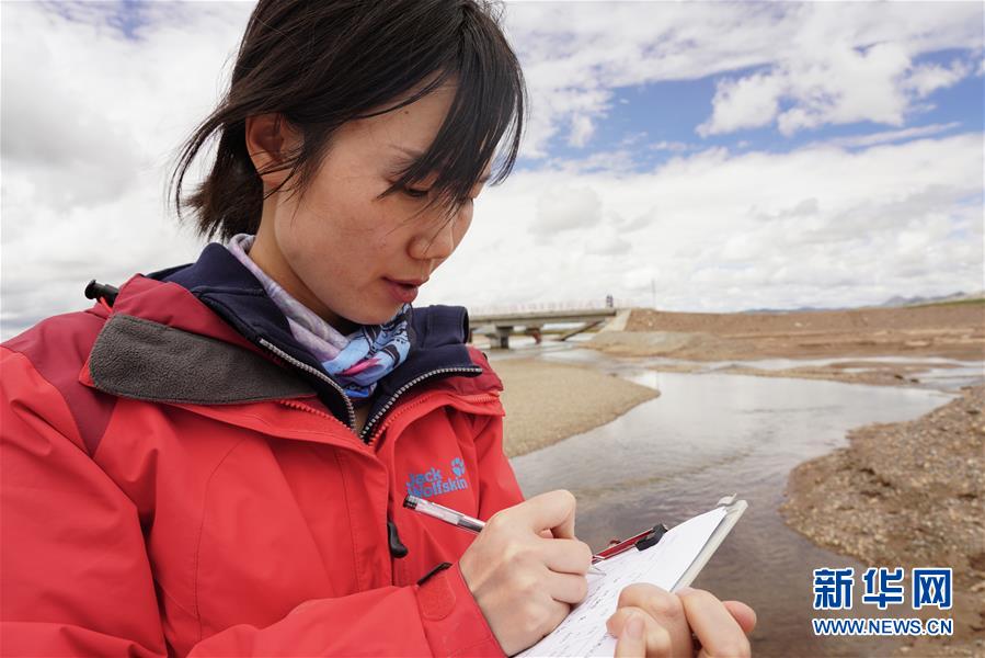 (熱點(diǎn)鮮報(bào)·圖文互動(dòng))(4)科學(xué)也能很浪漫——看“女漢子”如何在青藏高原做科考