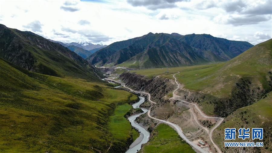 (新華全媒頭條·走向我們的小康生活·圖文互動)(1)綠色繪就三江源——來自青海脫貧奔小康一線的蹲點(diǎn)報告