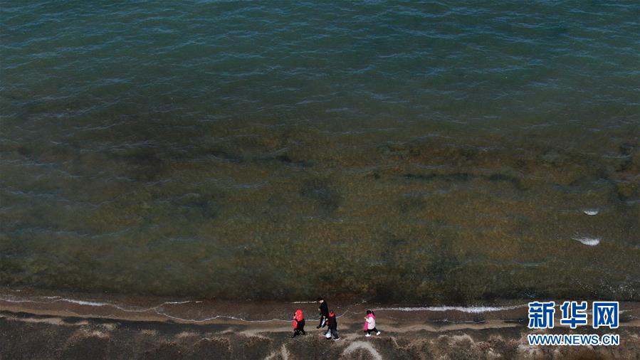 (坐著高鐵看中國)(4)青藏鐵路串起高原旅游“珍珠鏈”