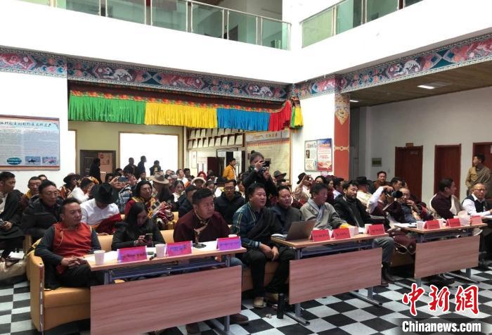 青海:舉行玉樹《格薩爾》藝人學術鑒定會加強史詩活態(tài)傳承