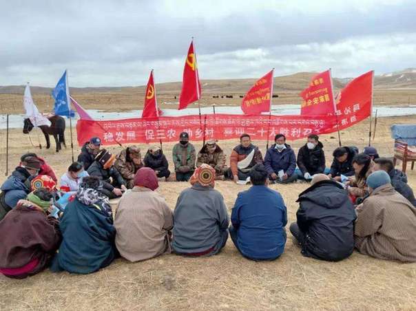 青?，斍撸厚R背宣講隊助推“1號”文件入腦走心